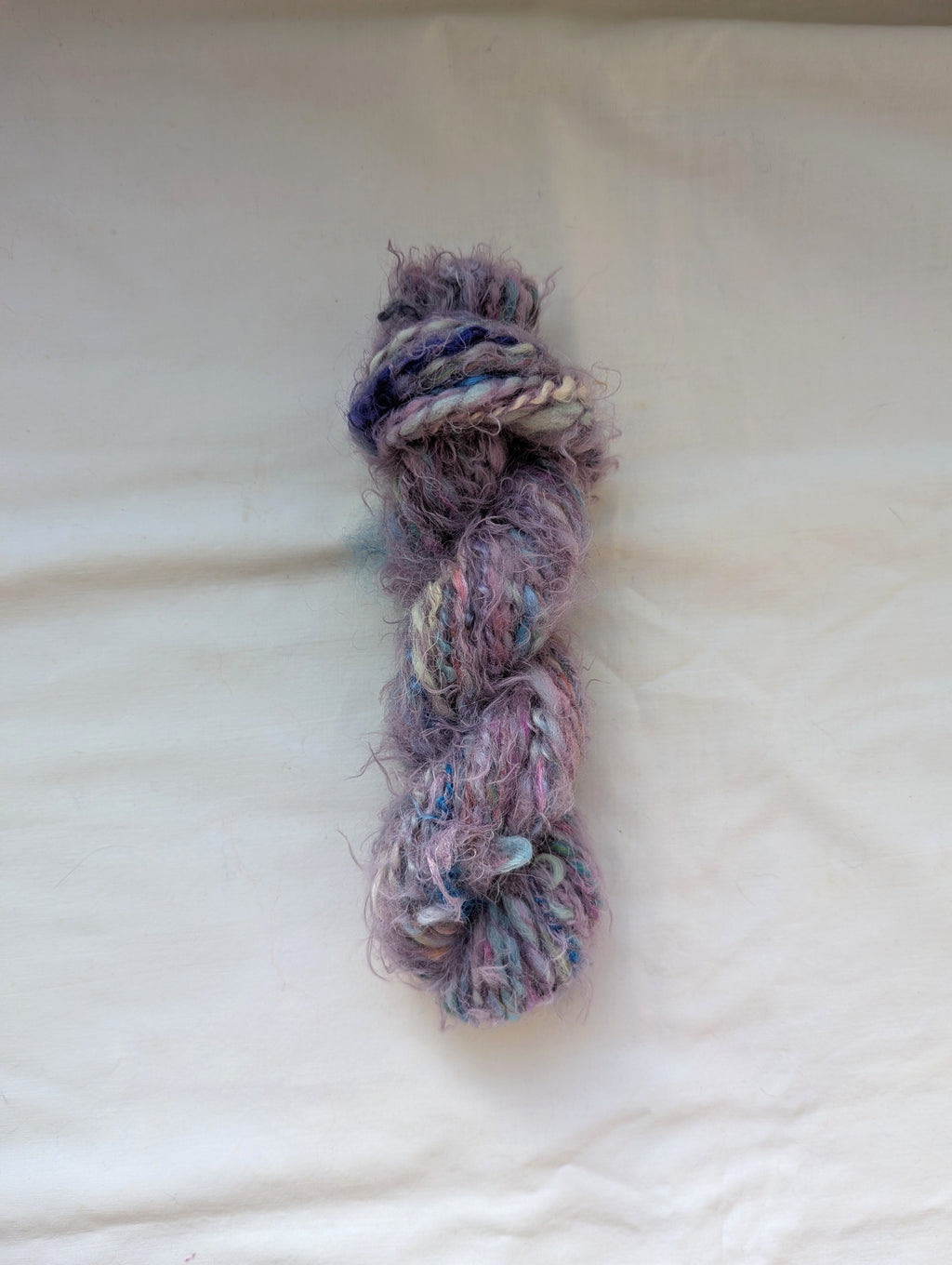 Lilac Fluff ⋆｡°✩ handspun yarn