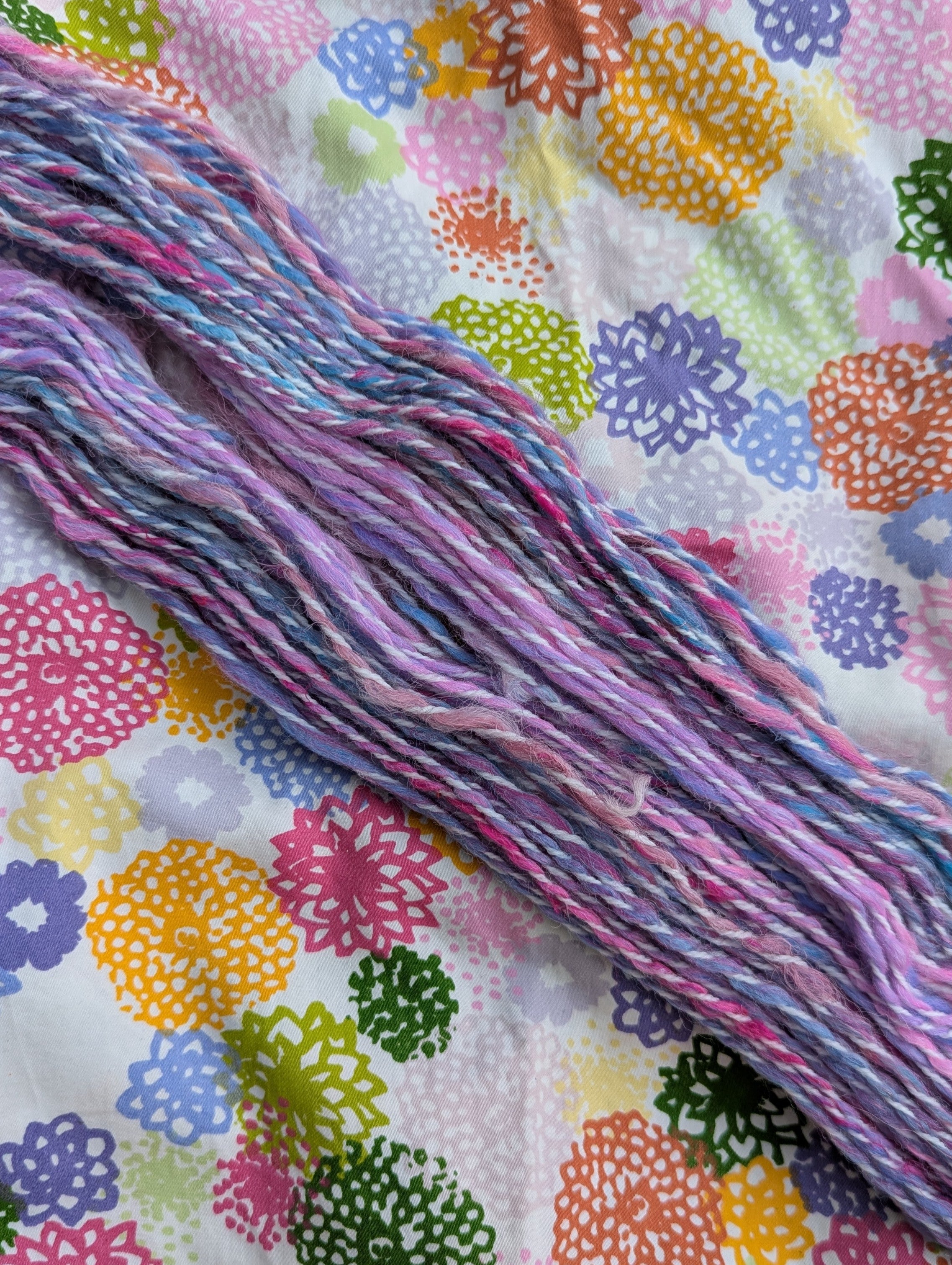 Unicorn  ⋆｡°✩ handspun yarn