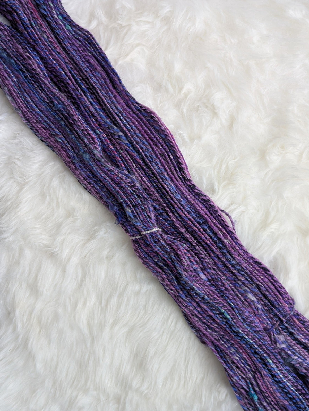 Last Unicorn 𖦹 handspun yarn